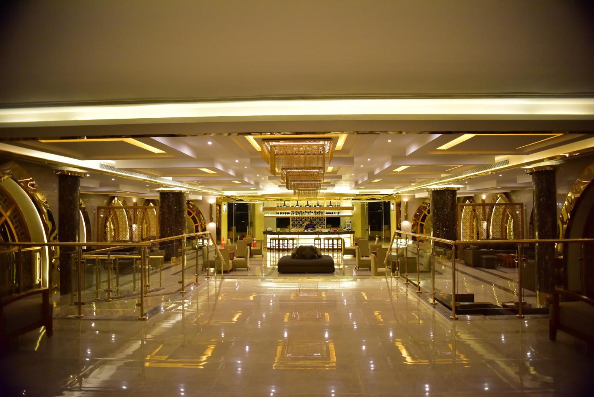 The Grand Hotel Sharm El Sheikh Екстериор снимка The lobby of the hotel