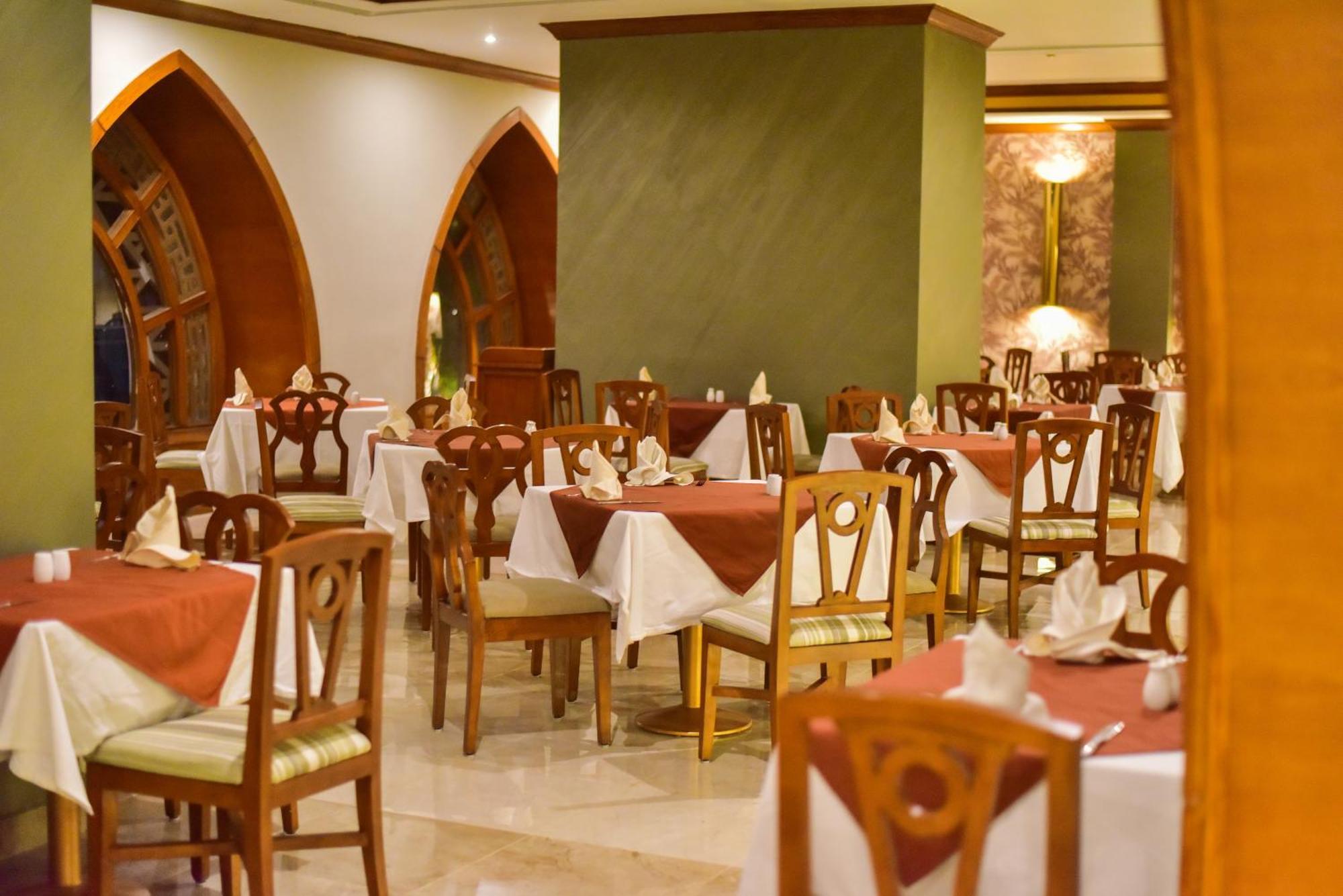 The Grand Hotel Sharm El Sheikh Екстериор снимка Restaurant